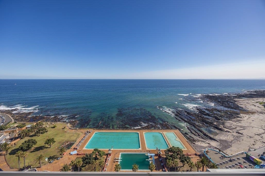 2 Bedroom Property for Sale in Sea Point Western Cape
